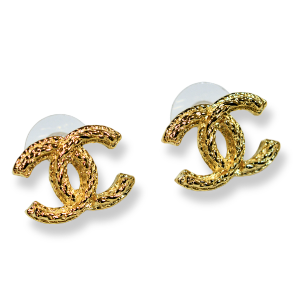 ピアス